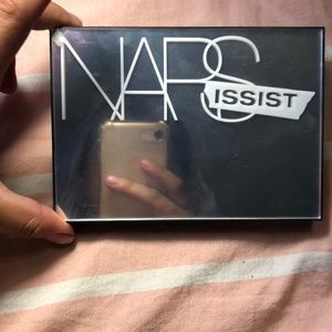 NARS issist eyeshadow palette